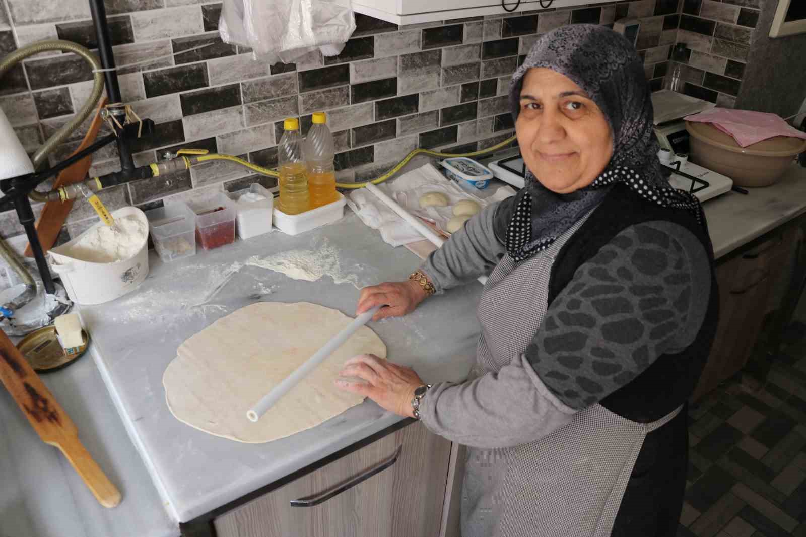 kadinsin yapamazsin dediler gozleme satarak 10 cocuk buyuttu 1 HV1nJ8SI