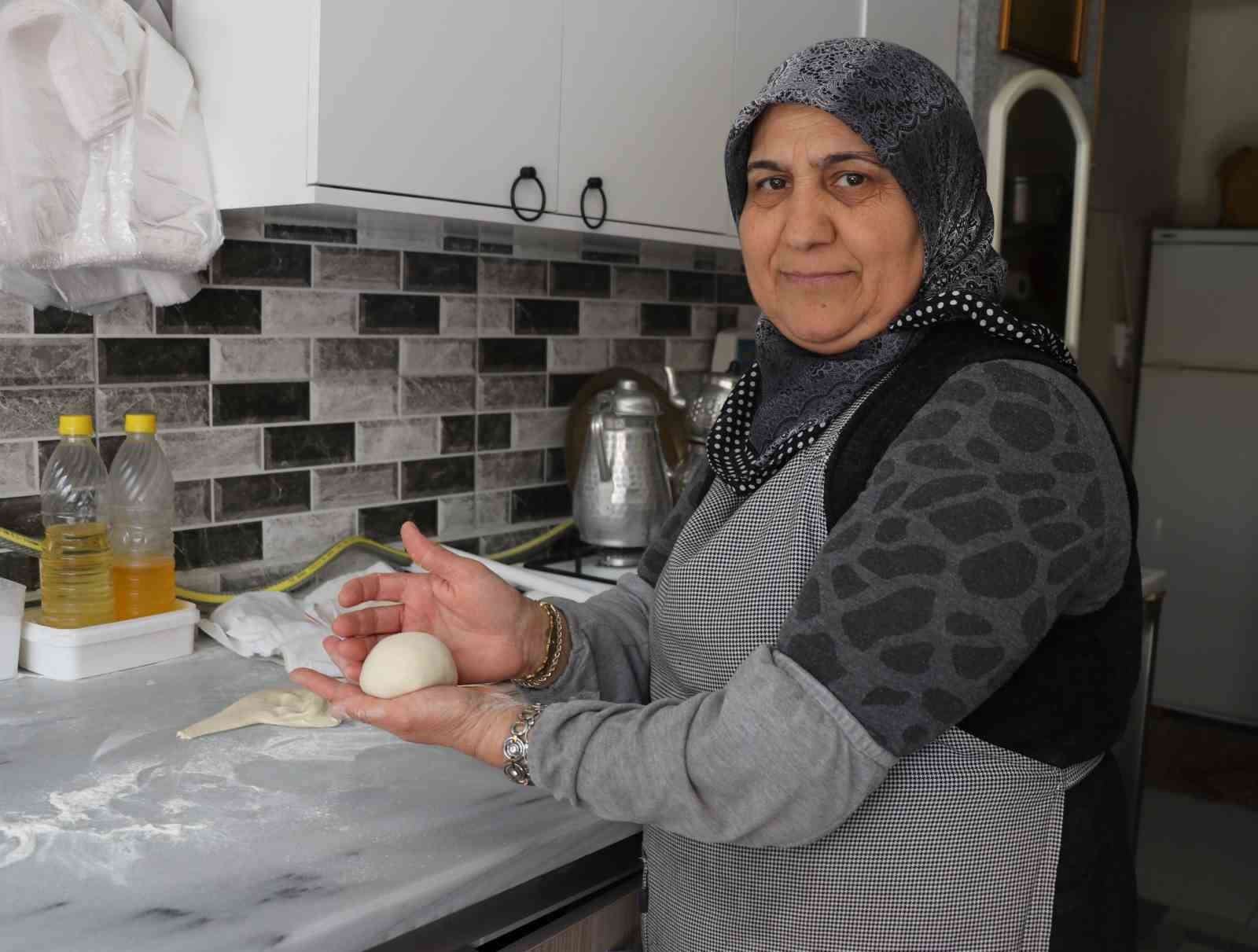 kadinsin yapamazsin dediler gozleme satarak 10 cocuk buyuttu 3 cnHaWc2c