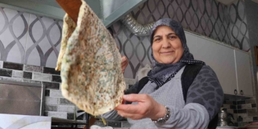 kadinsin-yapamazsin-dediler-gozleme-satarak-10-cocuk-buyuttu-Q3FZtGNV.jpg