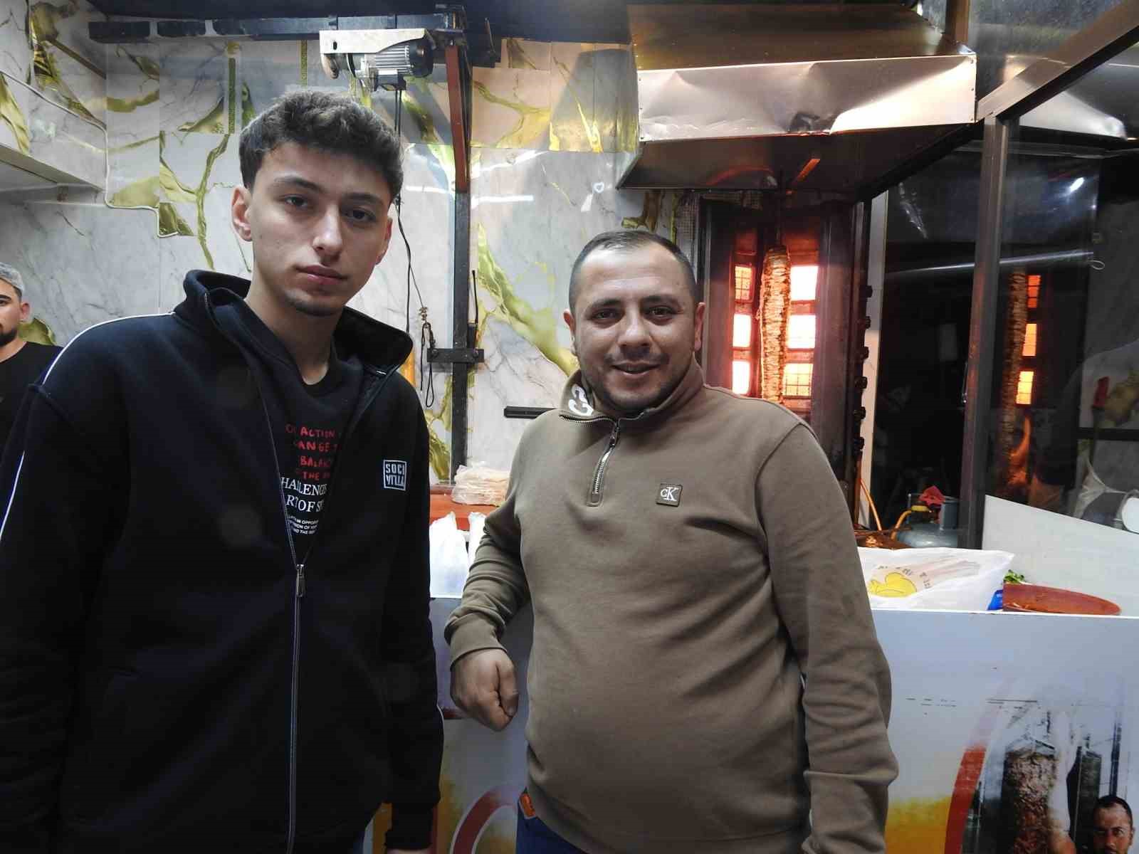 kadir baba akimi kiliste esnafa renk katti 2 614K8VWD