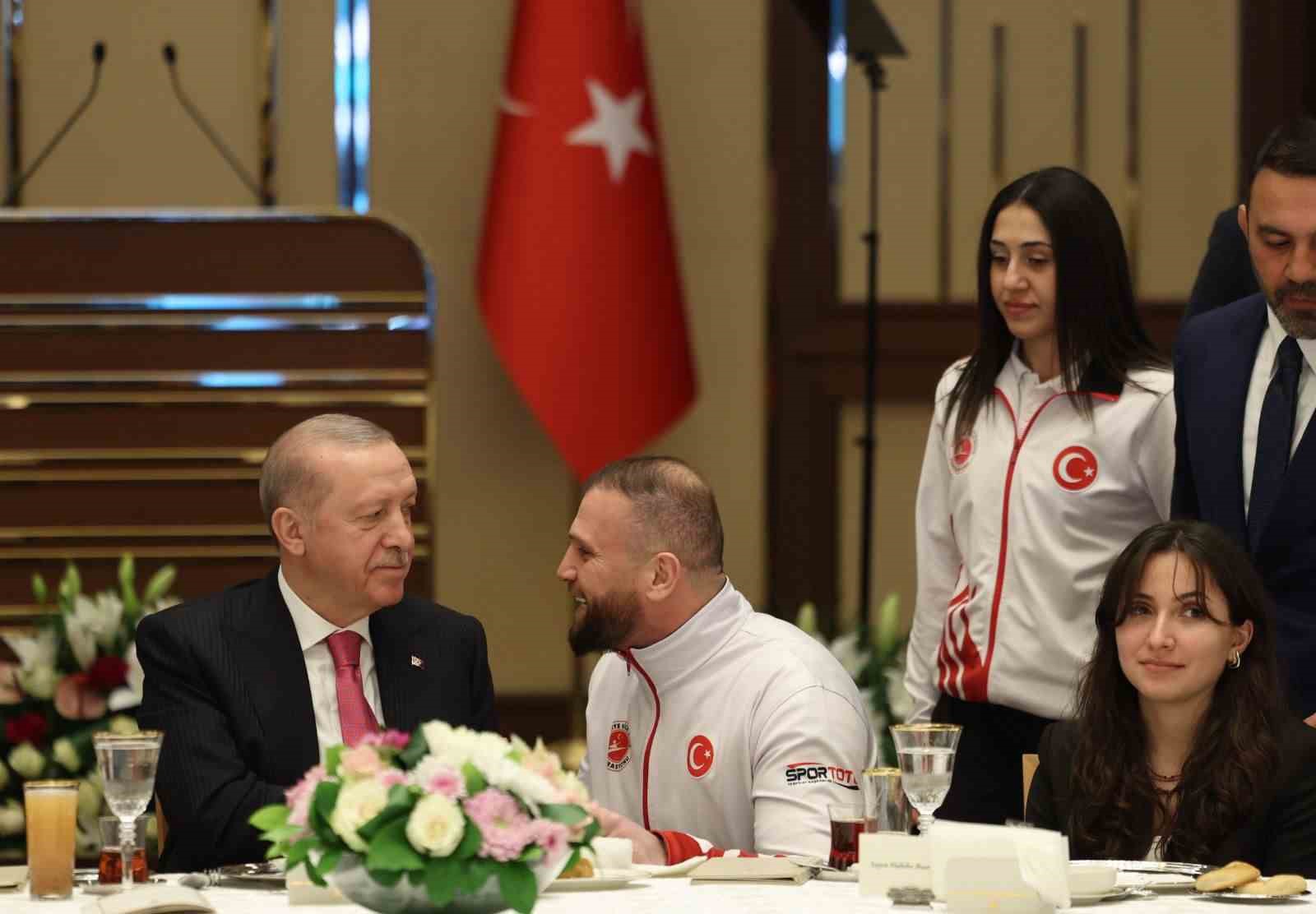 kadir yildirimdan cumhurbaskani erdogana sampiyonluk sozu 1 JT5baEih