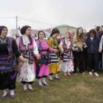 kadirga-otcu-senligi-binlerce-kisiyi-bulusturdu-e5TpyPJu.jpg