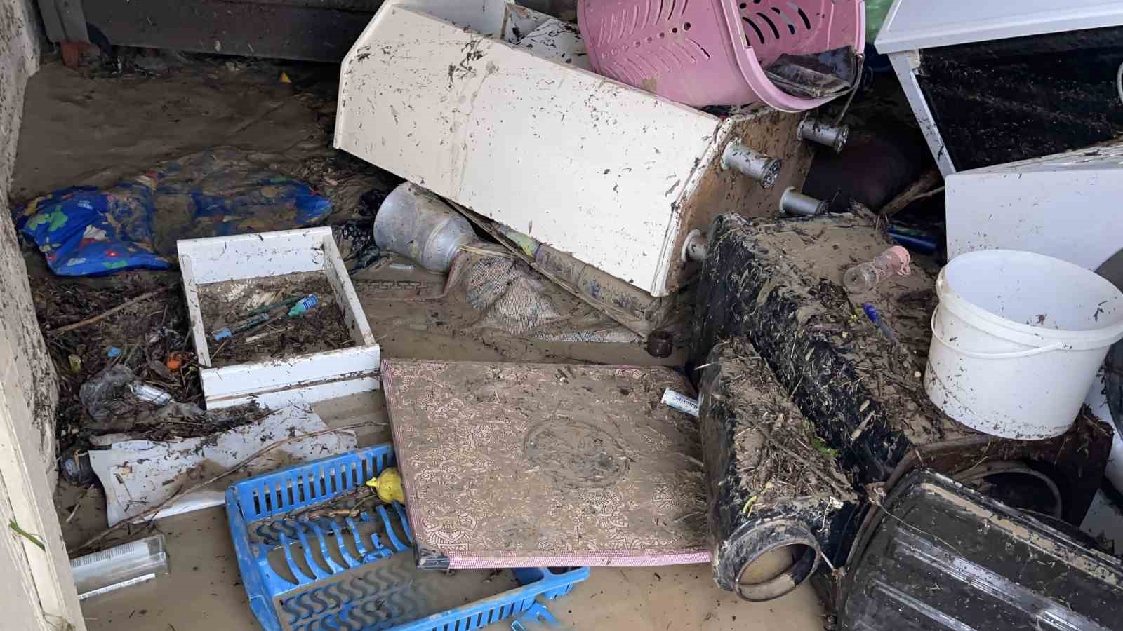 kadirlide sel felaketi evler ve is yerleri sular altinda kaldi 5 sLk1IVTG