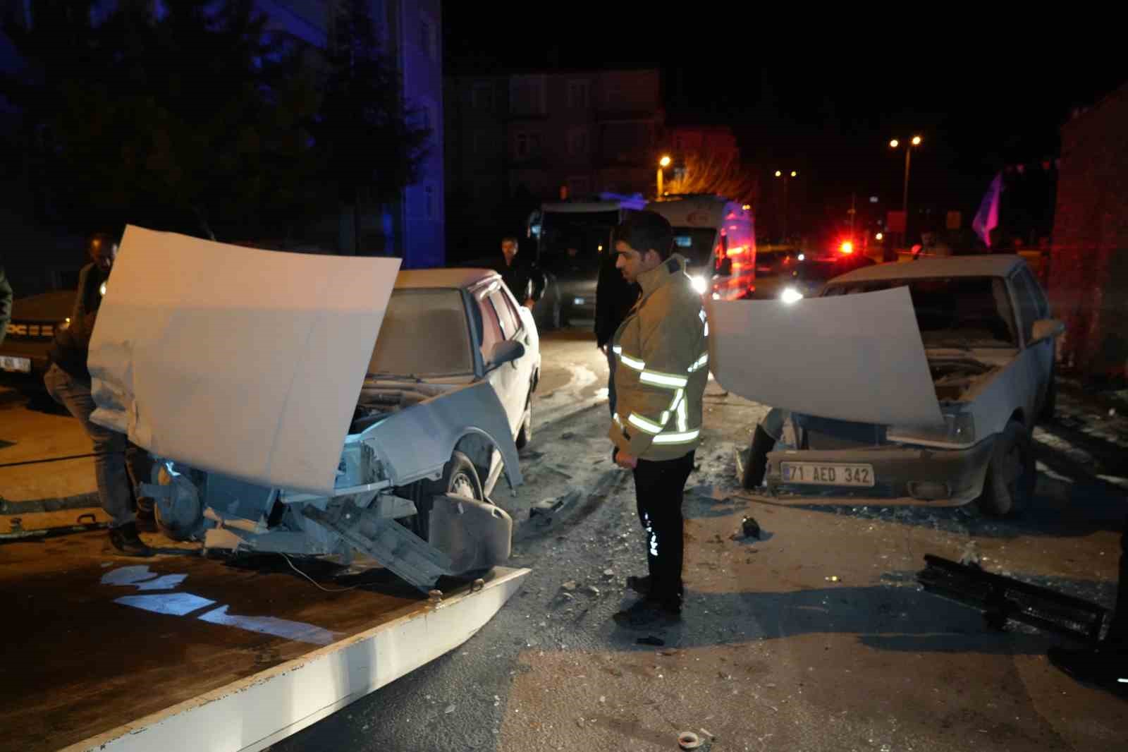 kafa kafaya carpisan iki tofas otomobil hurdaya dondu 3 yarali 2 9TCFGqrK