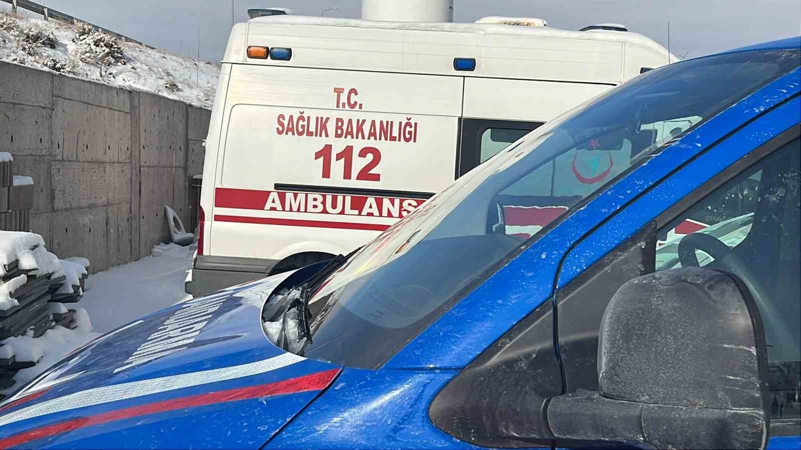 kafasi bazaya sikisan minik amine oldu 1 cUGnljny