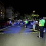 kafede-tartistigi-kisiyi-silahla-vurup-kacti-pc6FI7Xx.jpg