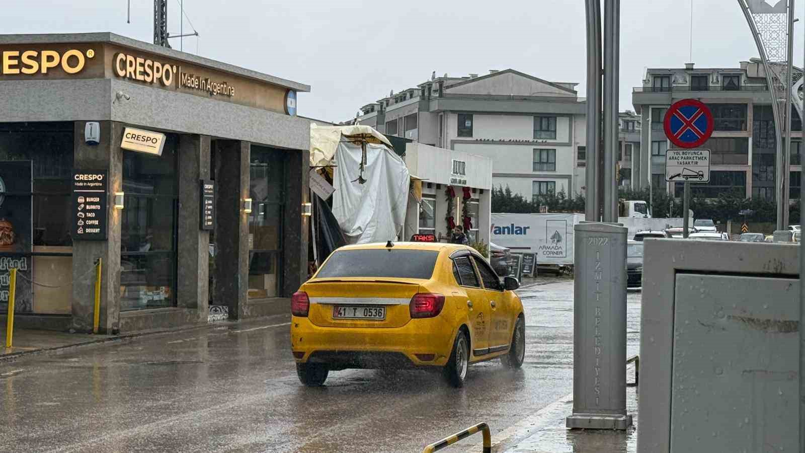 Kafeyi kundaklayıp kaçtı: O anlar kamerada 12 kafeyi kundaklayip kacti o anlar kamerada 8 h83Q3Rb8