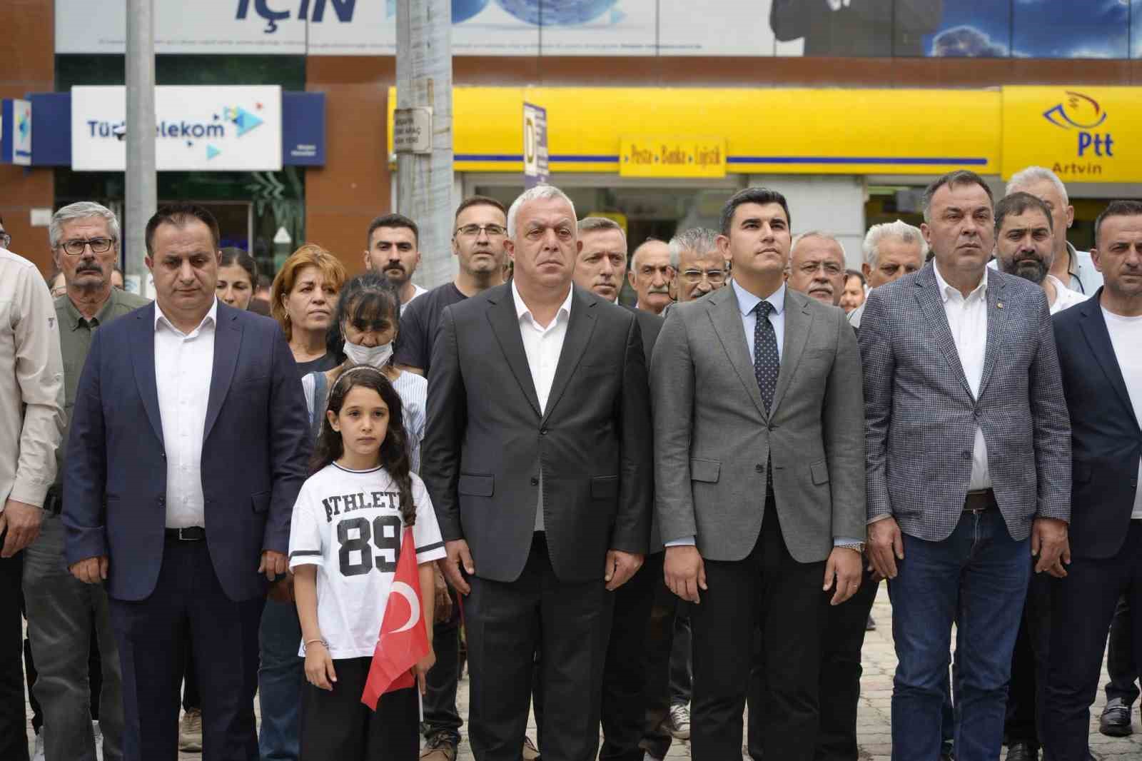 "Kafkasör Festivali" boğalı kortej yürüyüşüyle başladı 4 kafkasor festivali bogali kortej yuruyusuyle basladi 0 ZMe5fO5q