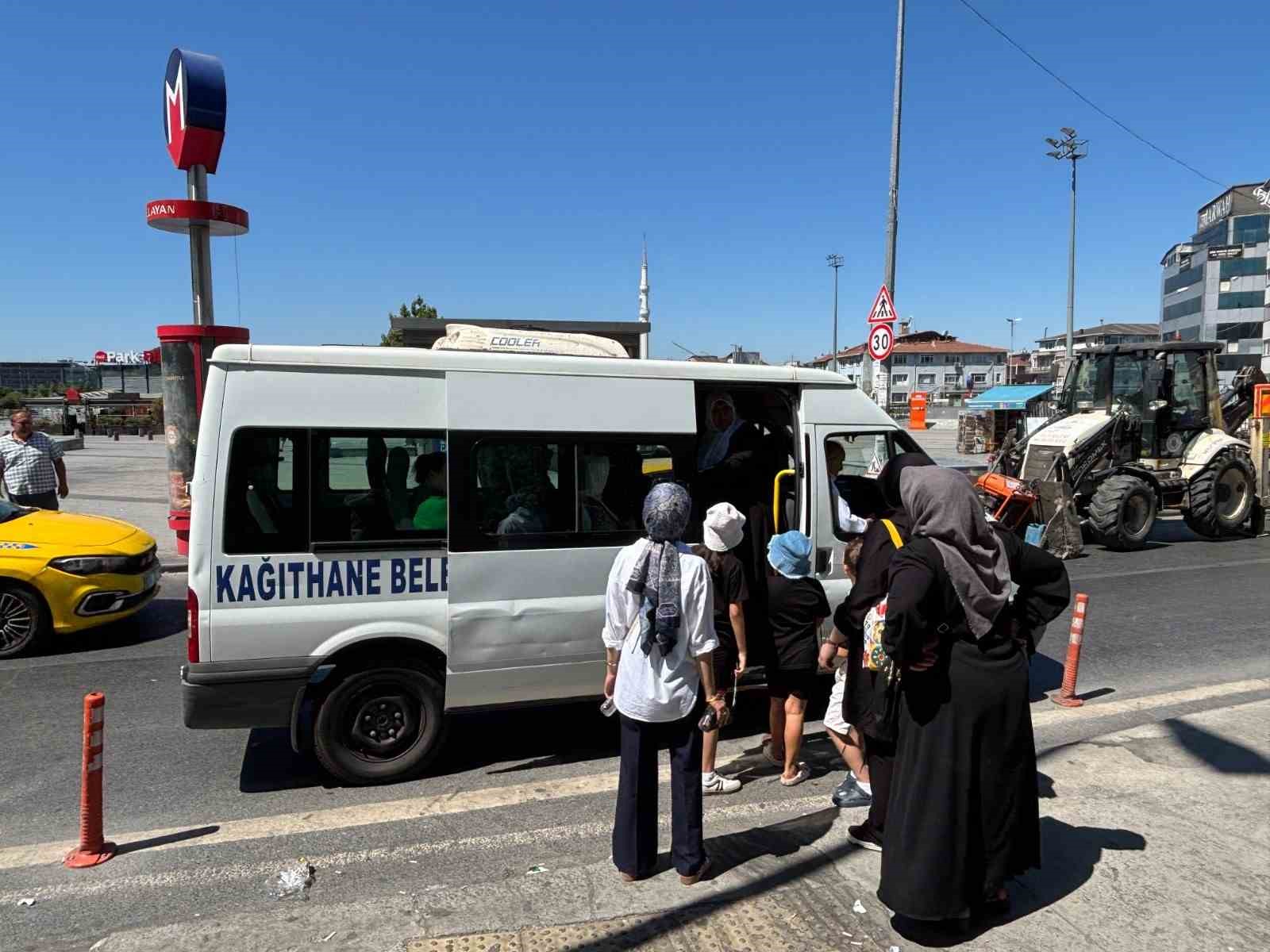 kagithane belediyesinden vatandaslara mezarlik ziyareti kolayligi 6 jNqOQNdI