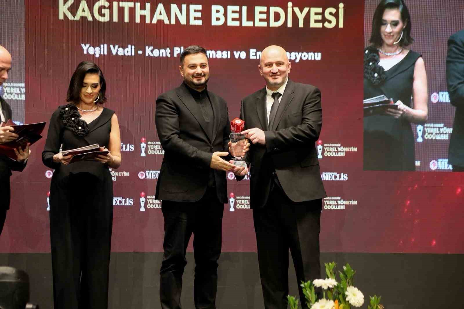 kagithane belediyesine yerel yonetimlerden anlamli odul 2 Sj9NVUg4