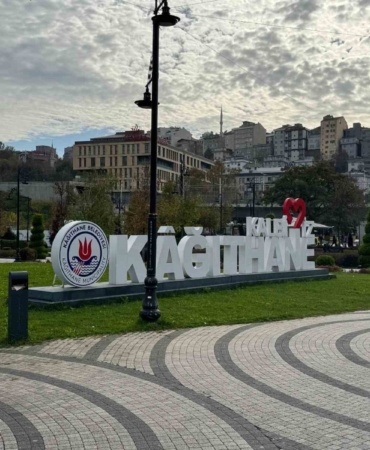 kagithanede-100-bin-metrekarelik-meydanlarla-sehir-yasami-canlandi-GaRRMMaH.jpg