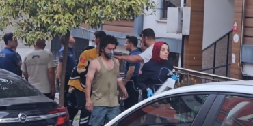 kagithanede-5-katli-binada-cikan-yanginda-7-kisi-kurtarildi-DlIkvgkJ.jpg