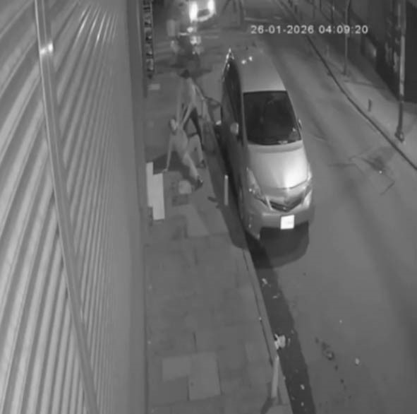 kagithanede caddede kalasnikoflu saldiri 0 ndgeVbO9