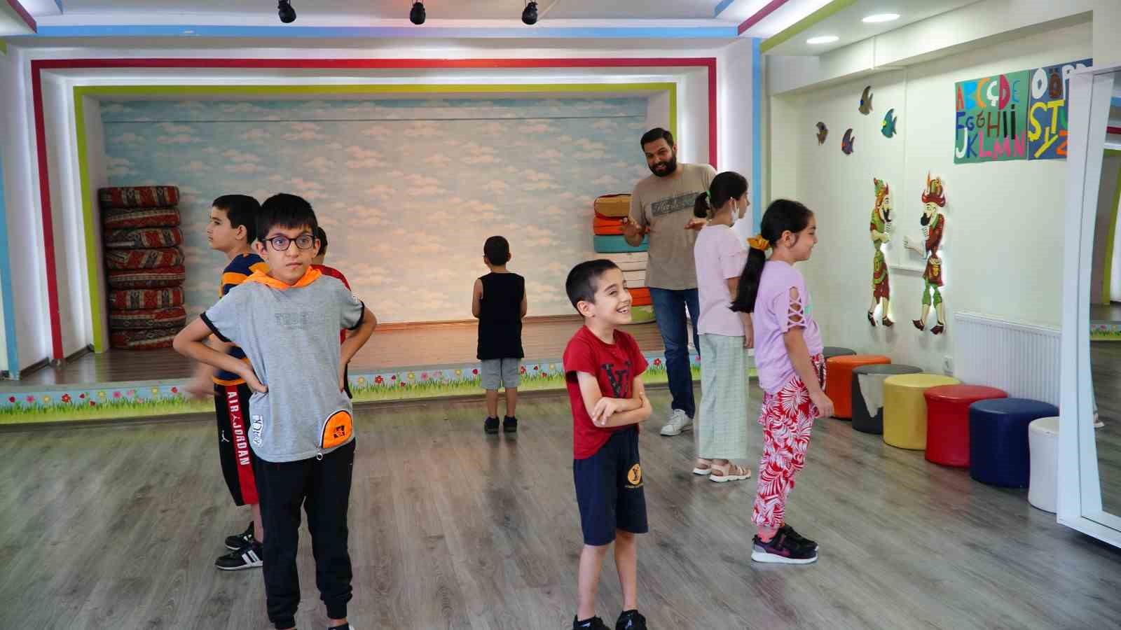 kagithanede cocuklara uygulamali egitim veren yasam beceri atolyeleri suruyor 1 mDBC56Id