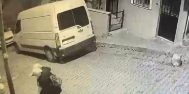 kagithanede-direge-dokunan-cocuga-elektrik-carpti-ViknCnVE.jpg