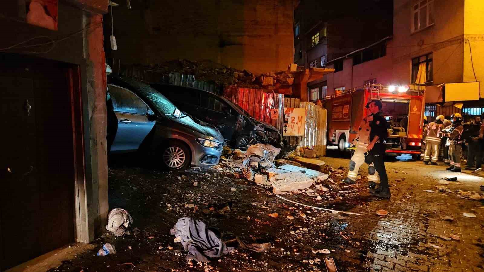 kagithanede dogal gaz patlamasi evin duvarini yikti 1 yarali 2 iYNaiqUc