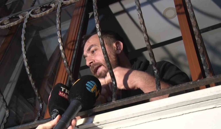 kagithanede-dogal-gaz-patlamasi-evin-duvarini-yikti-1-yarali-qiw4YjK8.jpg