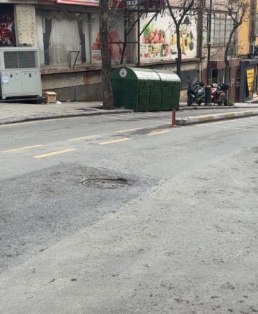 kagithanede-feci-kaza-kamerada-motosikletin-carptigi-berber-hayatini-kaybetti-MBQ5kikp.jpg