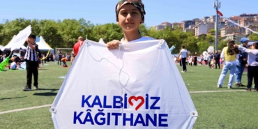 kagithanede-gokyuzu-senlendi-15-bin-ucurtma-dagitildi-dereceye-girenlere-odul-yagdi-pjJ2vrQw.jpg
