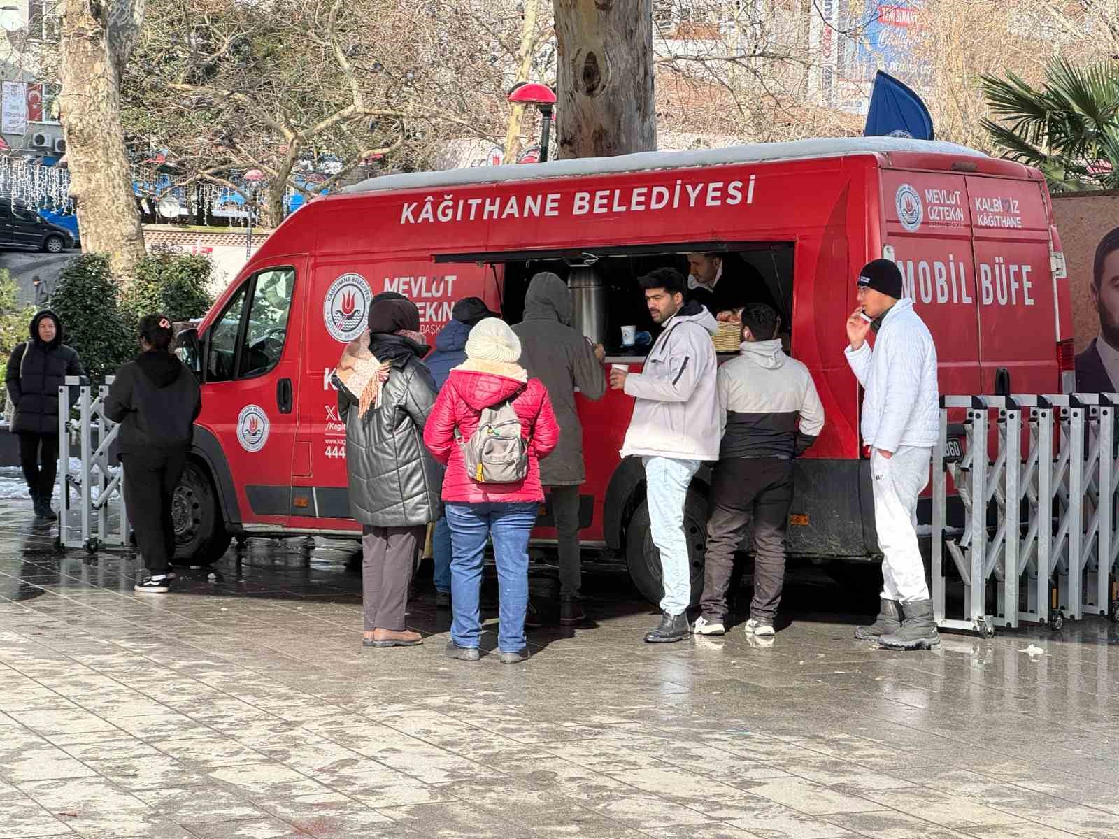 kagithanede iftara yetisemeyenlere sicak corba ikrami 3 668idYhN