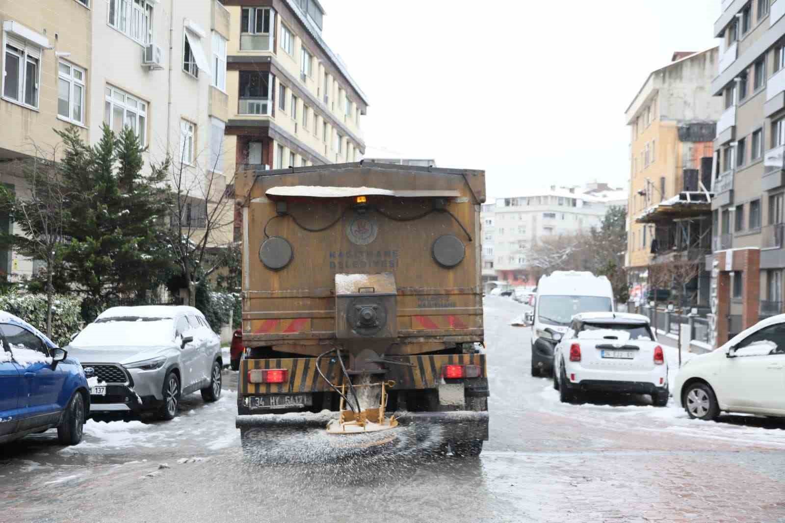 kagithanede karla mucadele calismalari araliksiz suruyor 4 ALfI9ps2