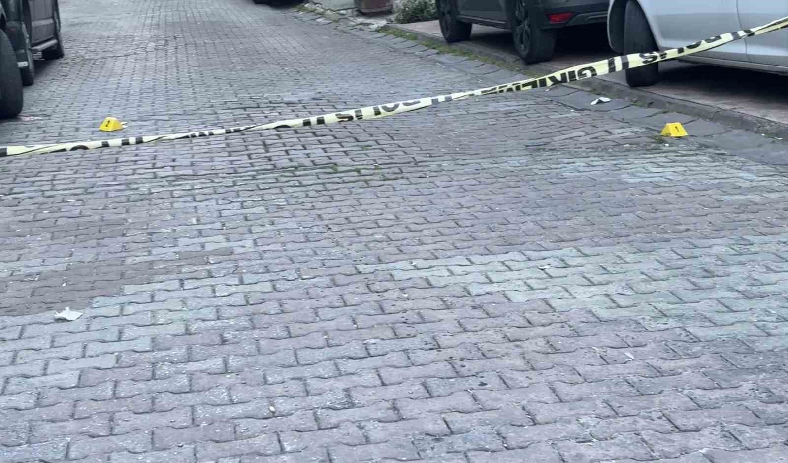 kagithanede polis kendine saldiran gencler kacinca havaya uyari atesi acti 0 arhhFj4u