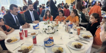 kagithanede-ramazanin-ilk-iftari-miniklerle-yapildi-hZabgNx8.jpg