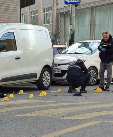 kagithanede-sokak-ortasinda-cinayet-15-el-ates-ederek-kacti-v4lLQ5PE.jpg