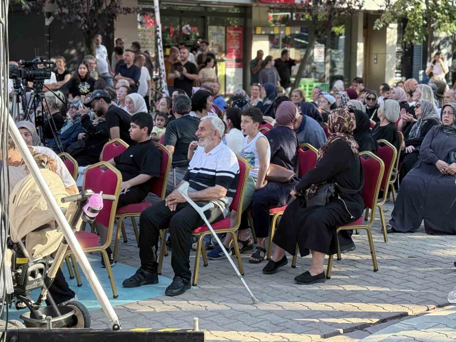 kagithanede yenilenen muammer aksoy parkinin acilisi yapildi 2 6IEnNWjn