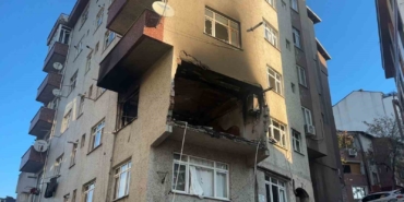 kagithanedeki-dogal-gaz-patlamasinin-dehseti-guvenlik-kamerasi-goruntulerine-yansidi-vatandaslar-o-anlari-anlatti-TwbU4Gn8.jpg