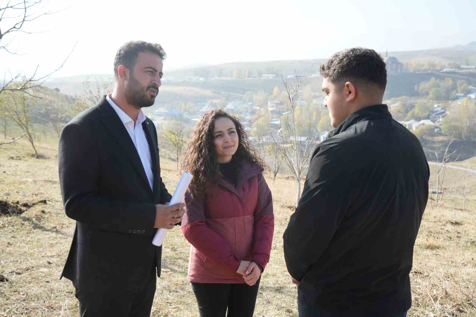 Kahraman öğretmenler devamsızlık yapan öğrenciler için köy köy geziyor 7 kahraman ogretmenler devamsizlik yapan ogrenciler icin koy koy geziyor 3 9F1LESvY
