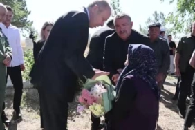 Türkiye’nin dört bir yanından şehit Ömer Halisdemir’in kabrine ziyaret 1 thumbnail