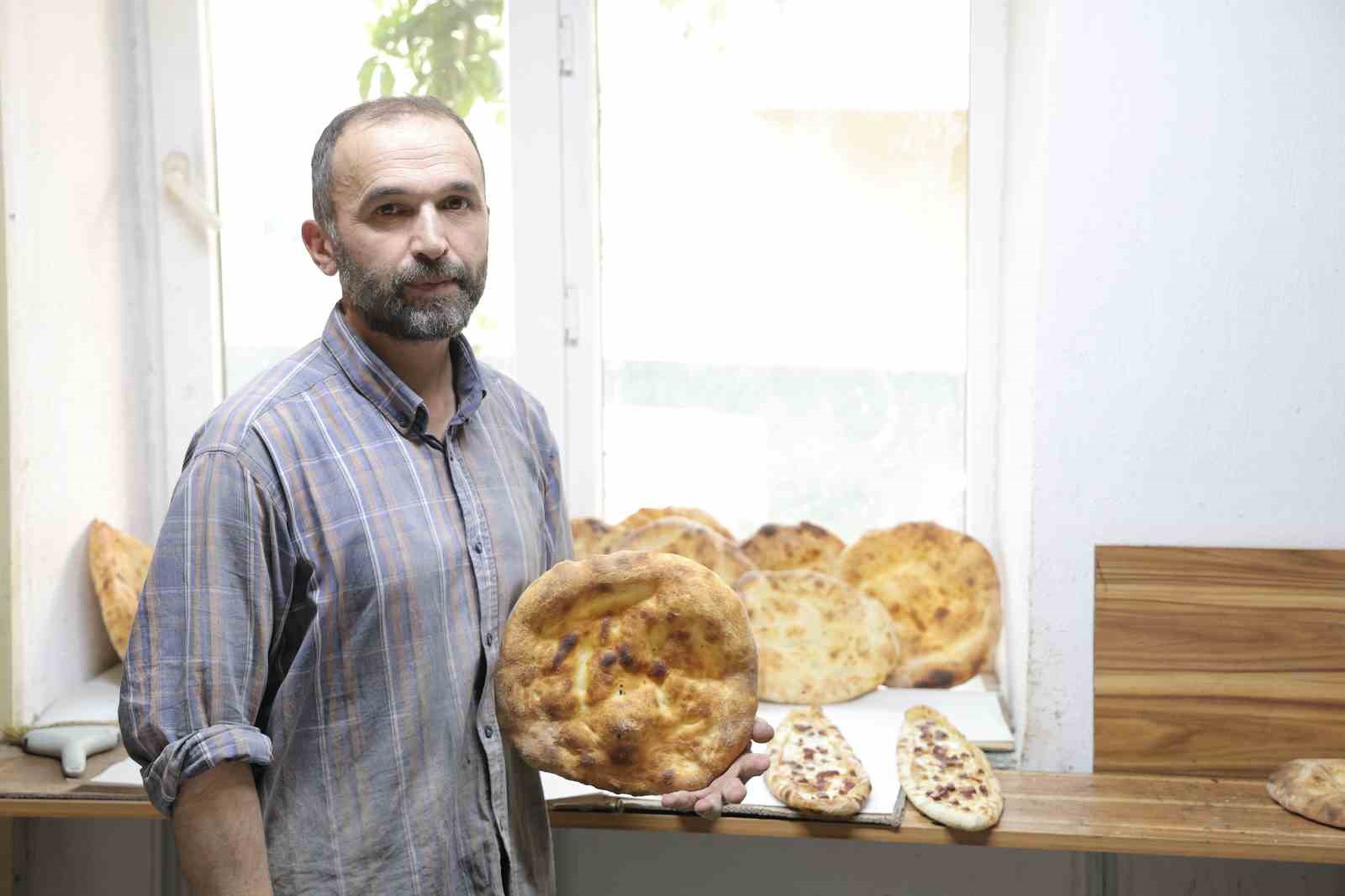 kahramanmaras cardak mahallesinde 170 yillik ekmek gelenegi suruyor 4 9S7D8DUP