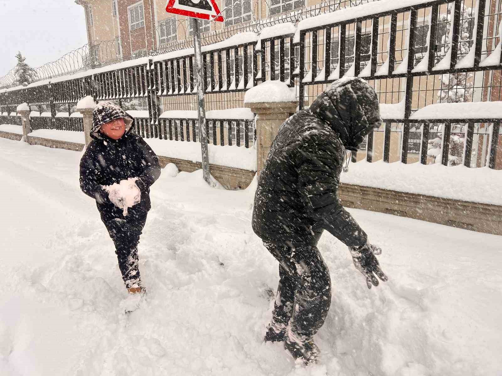 kahramanmaras gune karla uyandi en cok sevinen cocuklar oldu 5 ytYPn9wj