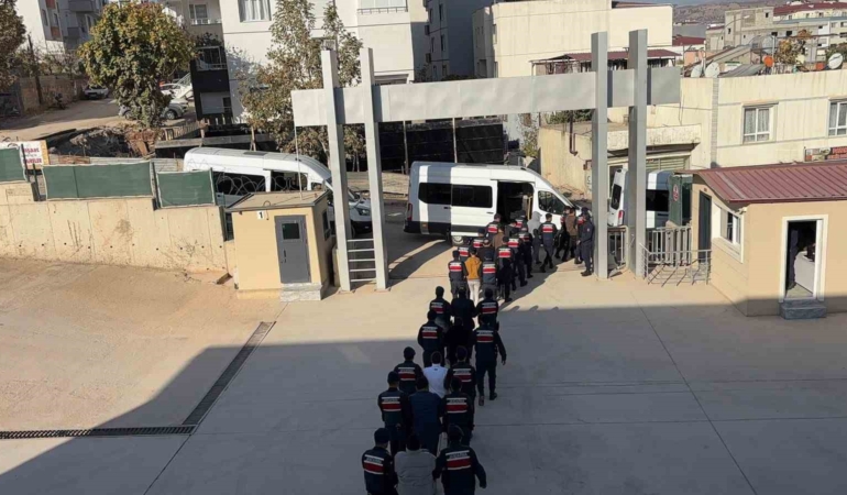 kahramanmaras-ve-gaziantepte-tefeci-operasyonu-17-tutuklama-jOpNvj1H.jpg