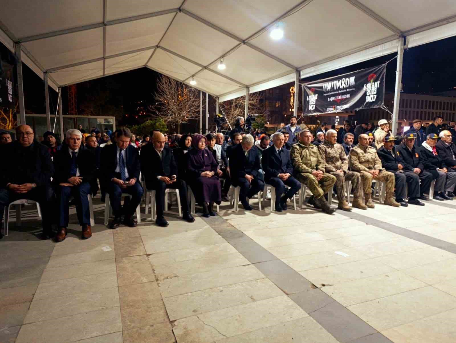 kahramanmarasta 6 subat depremlerinde hayatini kaybedenler dualarla anildi 2 Ke7GJYRp