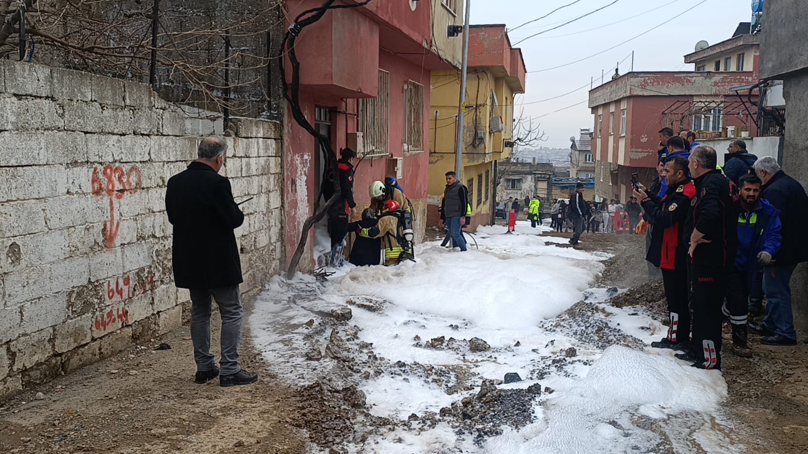 kahramanmarasta dogal gaz borusu patladi 3 yarali 4 lAbDw3u2