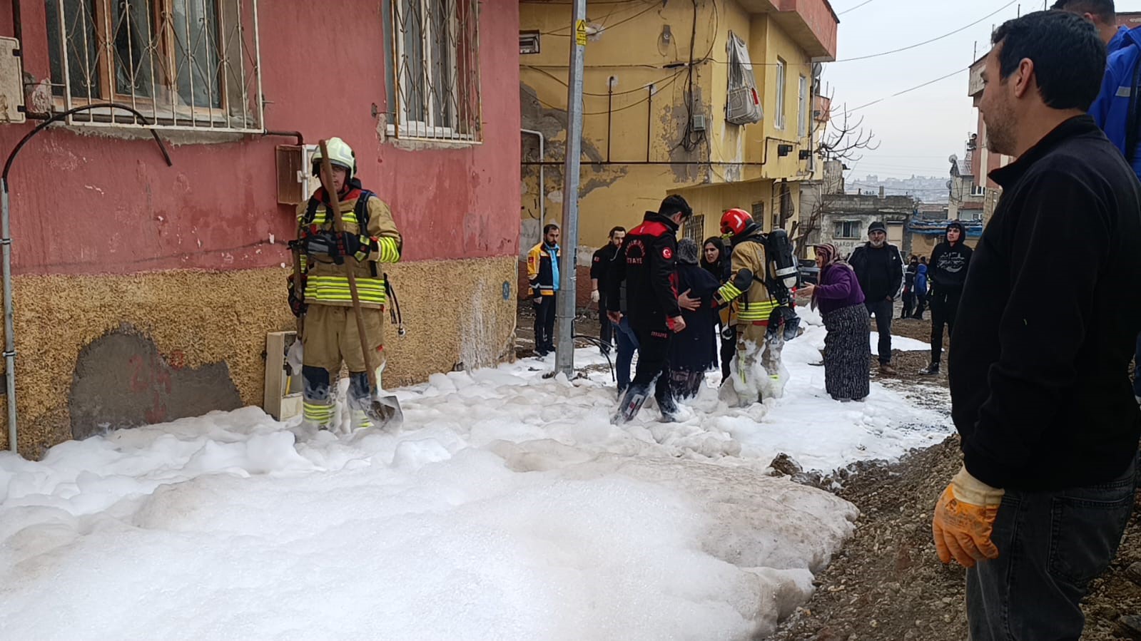 kahramanmarasta dogal gaz borusu patladi 3 yarali 5 IURq7VT1
