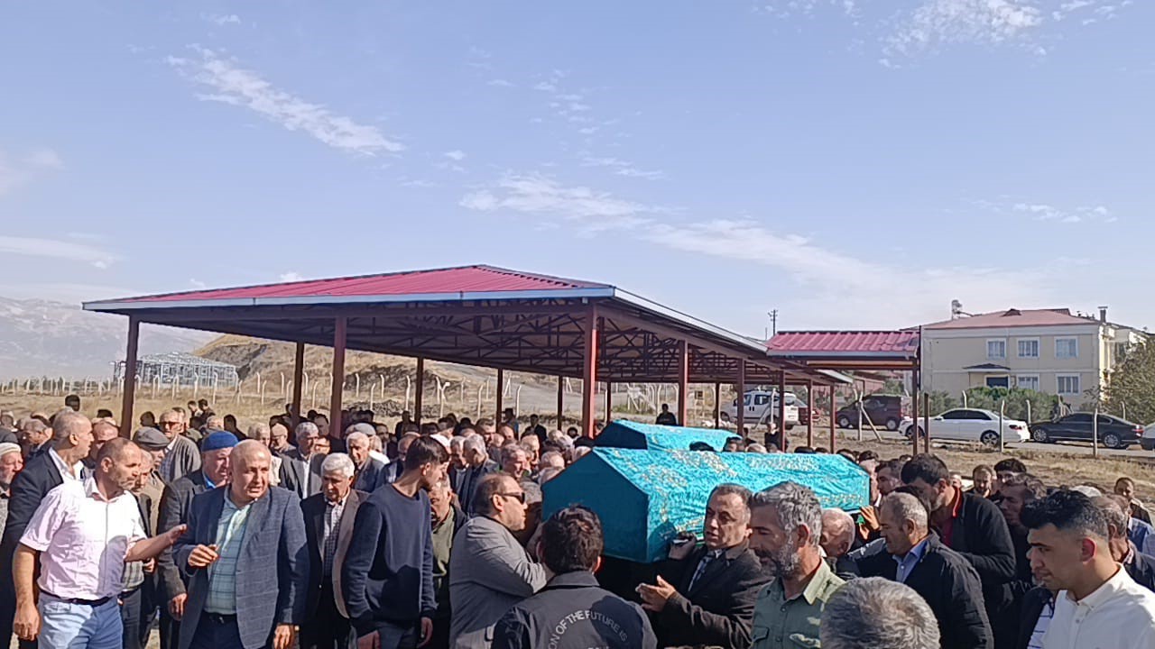 kahramanmarasta eski koca vahseti eski es ve kayinvalide yan yana topraga verildi 6 ucyBW22d