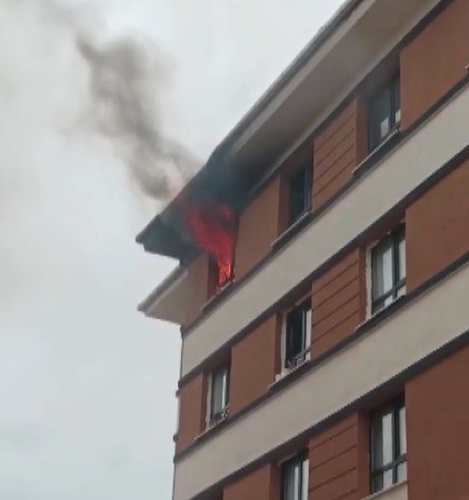Kahramanmaraş’ta ikamet yangını 5 kahramanmarasta ikamet yangini 1 Qz4E4rq3