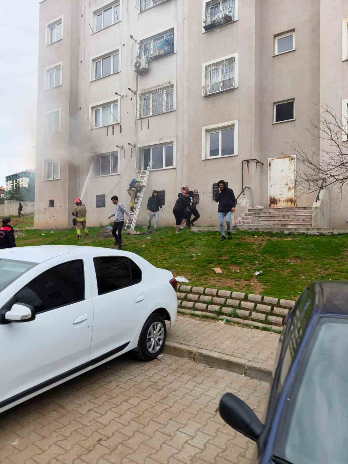 kahramanmarasta ikamet yangini 2 YnKDRYbW