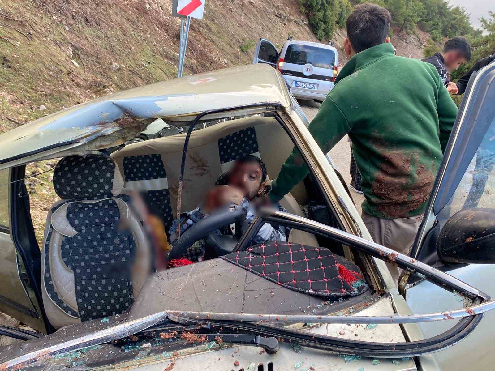 kahramanmarasta kopan kaya parcasi otomobile isabet etti 2si agir 4 yarali 0 2WIbnlcv
