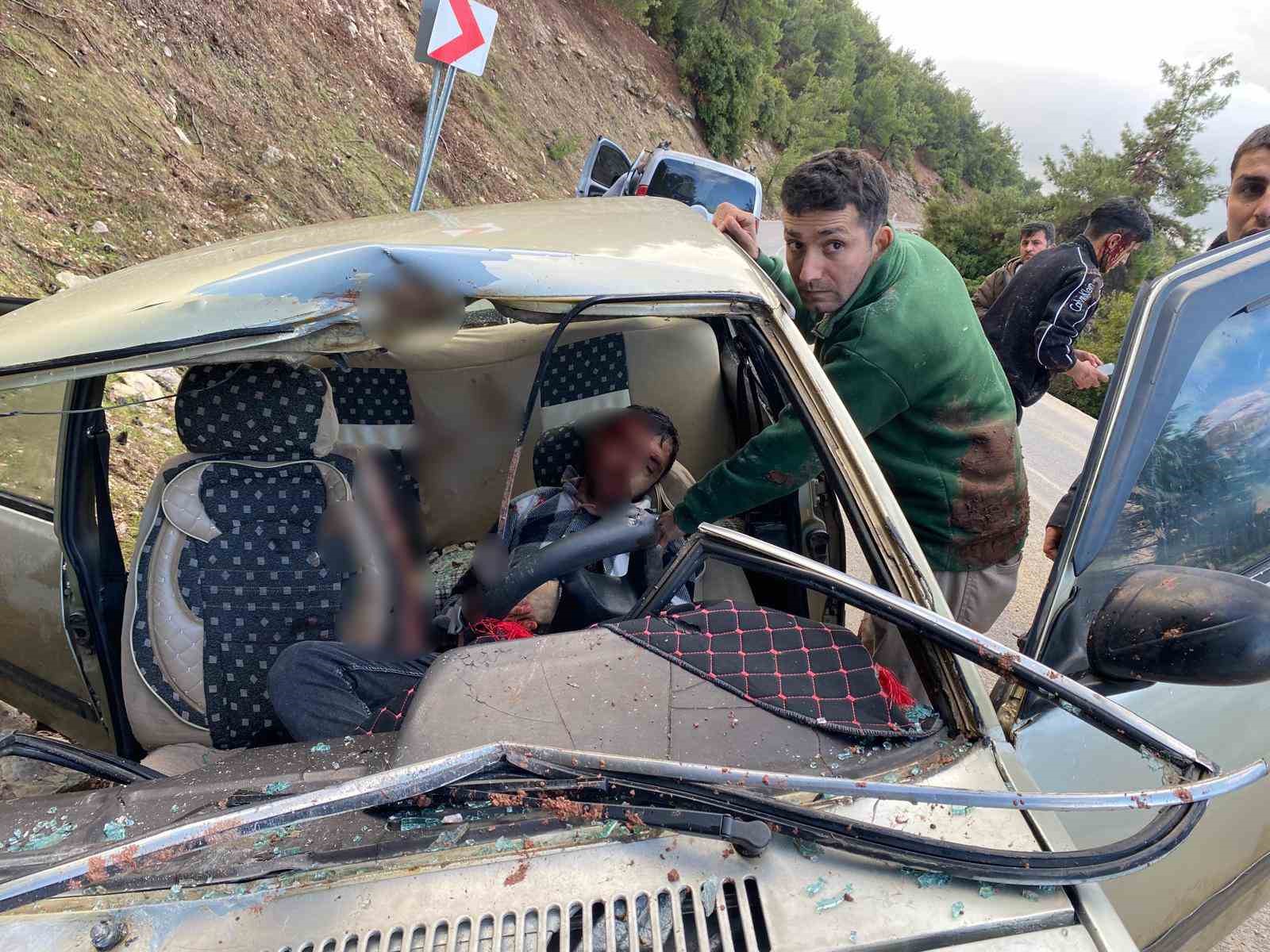 kahramanmarasta kopan kaya parcasi otomobile isabet etti 2si agir 4 yarali 4 svCEzy8Y