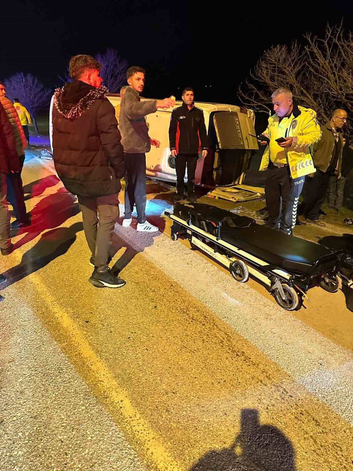 kahramanmarasta minibus kazasi 10 yarali 3 5kDhkMWZ