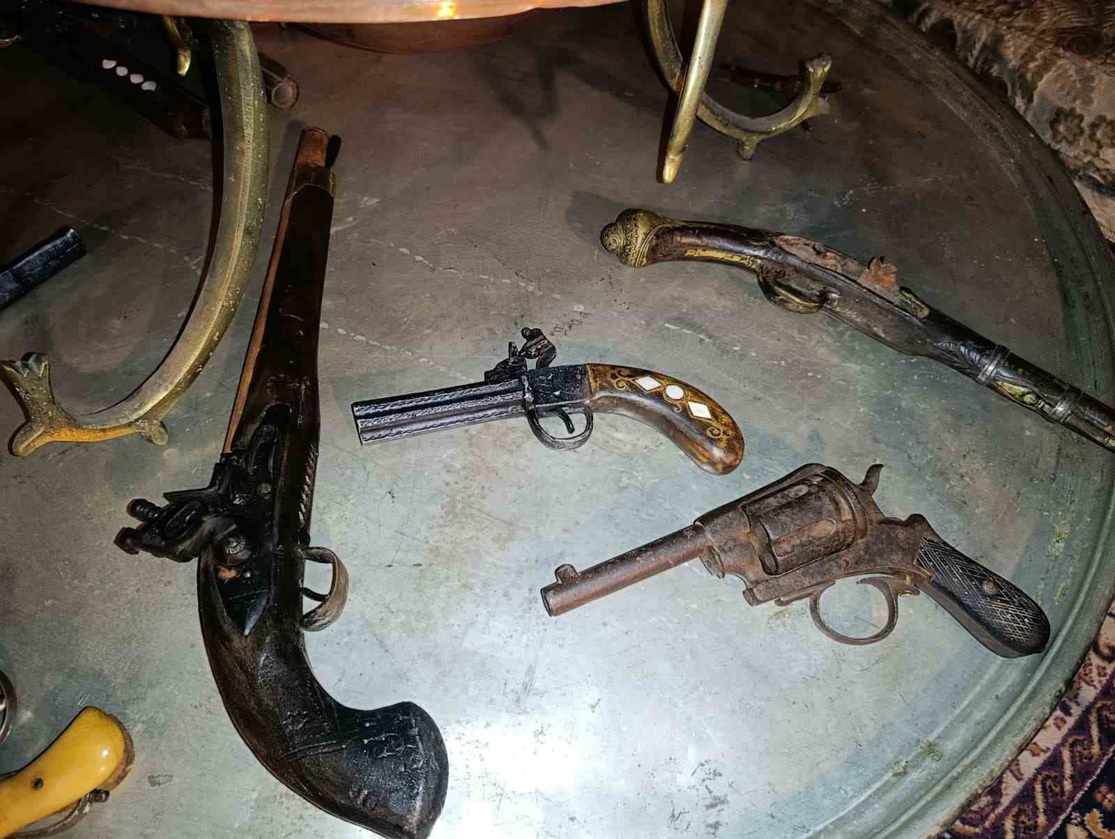 Kahramanmaraş’ta nostalji durağı: Antikaların arasında zaman yolculuğu 9 kahramanmarasta nostalji duragi antikalarin arasinda zaman yolculugu 5 bRROAqiC