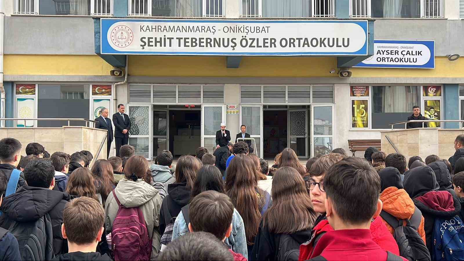 kahramanmarasta ogrenciler saldirida hayatini kaybedenler icin dua etti 3 hZ6dtECj