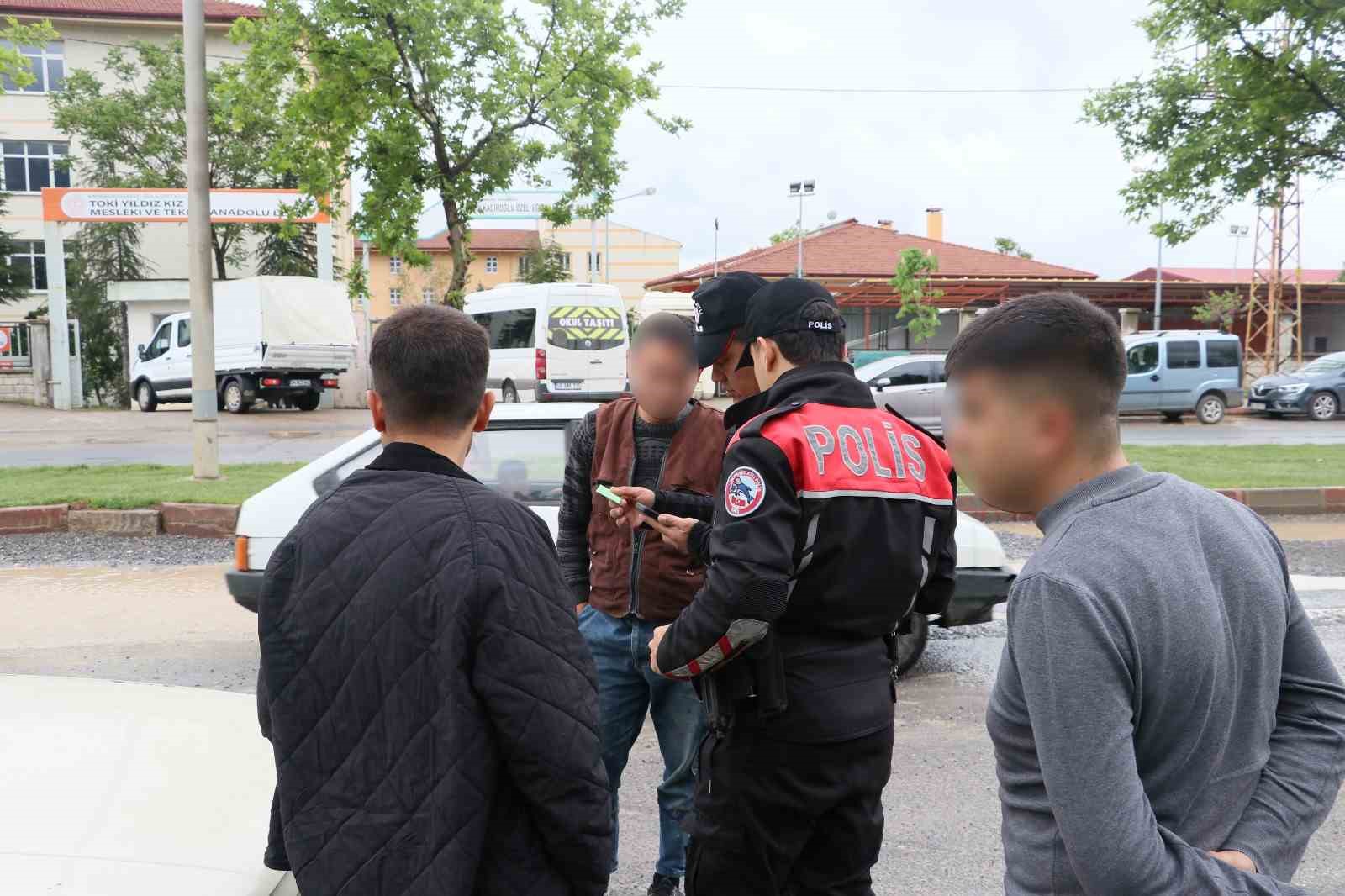 kahramanmarasta okul onlerinde siki denetim 1 RQVXTLh3