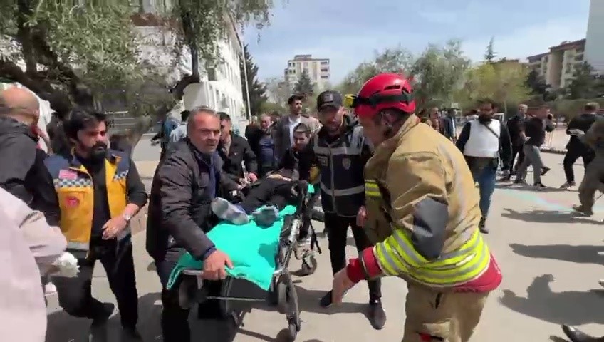 kahramanmarasta okulda silah sesleri 2 LfOgGpnv