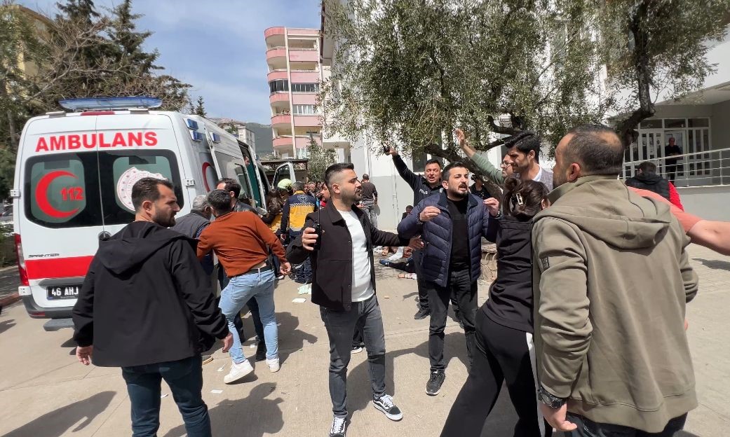 kahramanmarasta okulda silahli saldiri 4 olu 20 yarali 3 P9kvnuD6