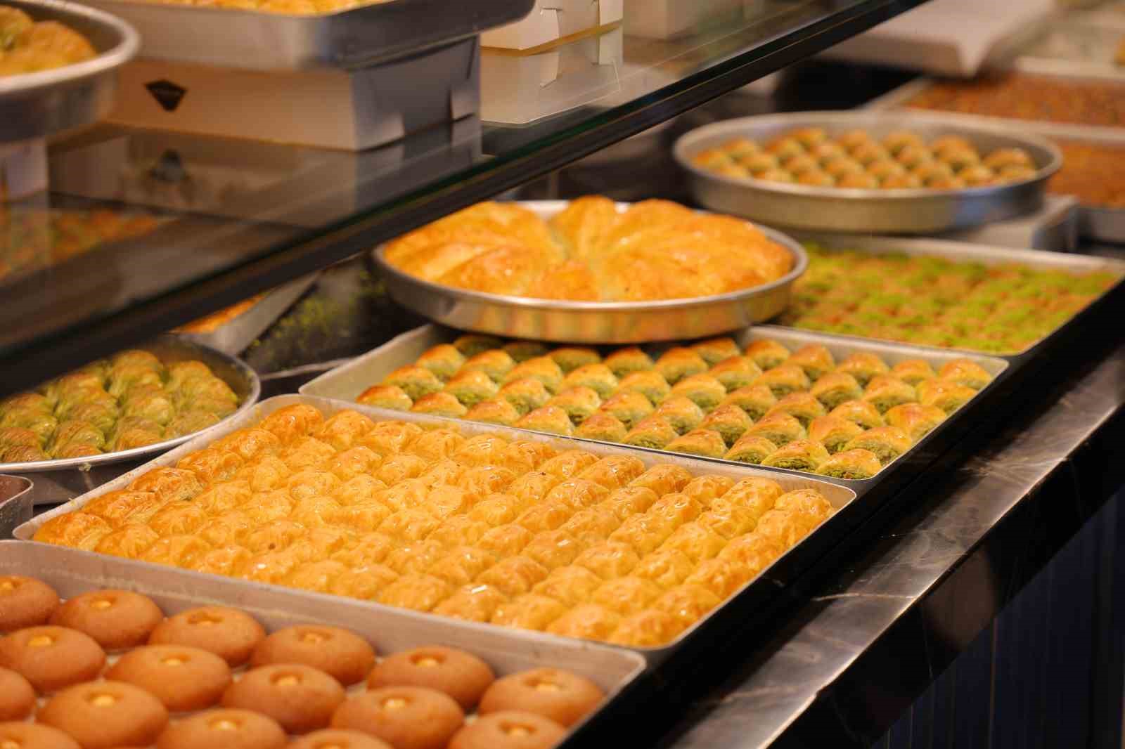 kahramanmarasta ramazan tatlilari tezgahlari susluyor 2 kdtNamlc